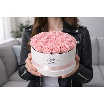 Rózsa doboz 20 cm rózsaszín szappanrózsából