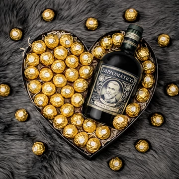 Szív alakú Box XL-es méret: Ferrero Rocher + Diplomatico ital Box