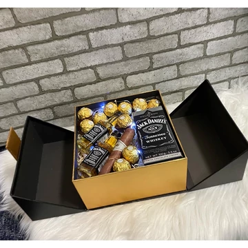 Jack Daniel’s whiskey ital + Ferrero Rocher + Jack csoki Jack Daniel’s whiskey ital + Ferrero Rocher + Jack csoki