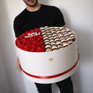 Exclusive ajándék Box: örökrózsa + mini Nutella 34 cm