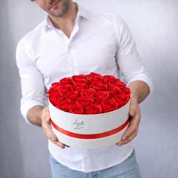 Rózsa doboz  20 cm piros szappanrózsából
