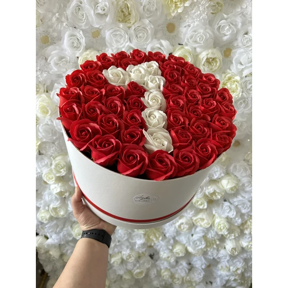 55cm Prémium rózsabox szám vagy betű