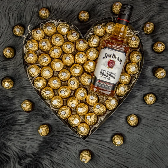 Szív alakú ital Box XL-es méret: Ferrero Rocher + Jim Beam whiskey